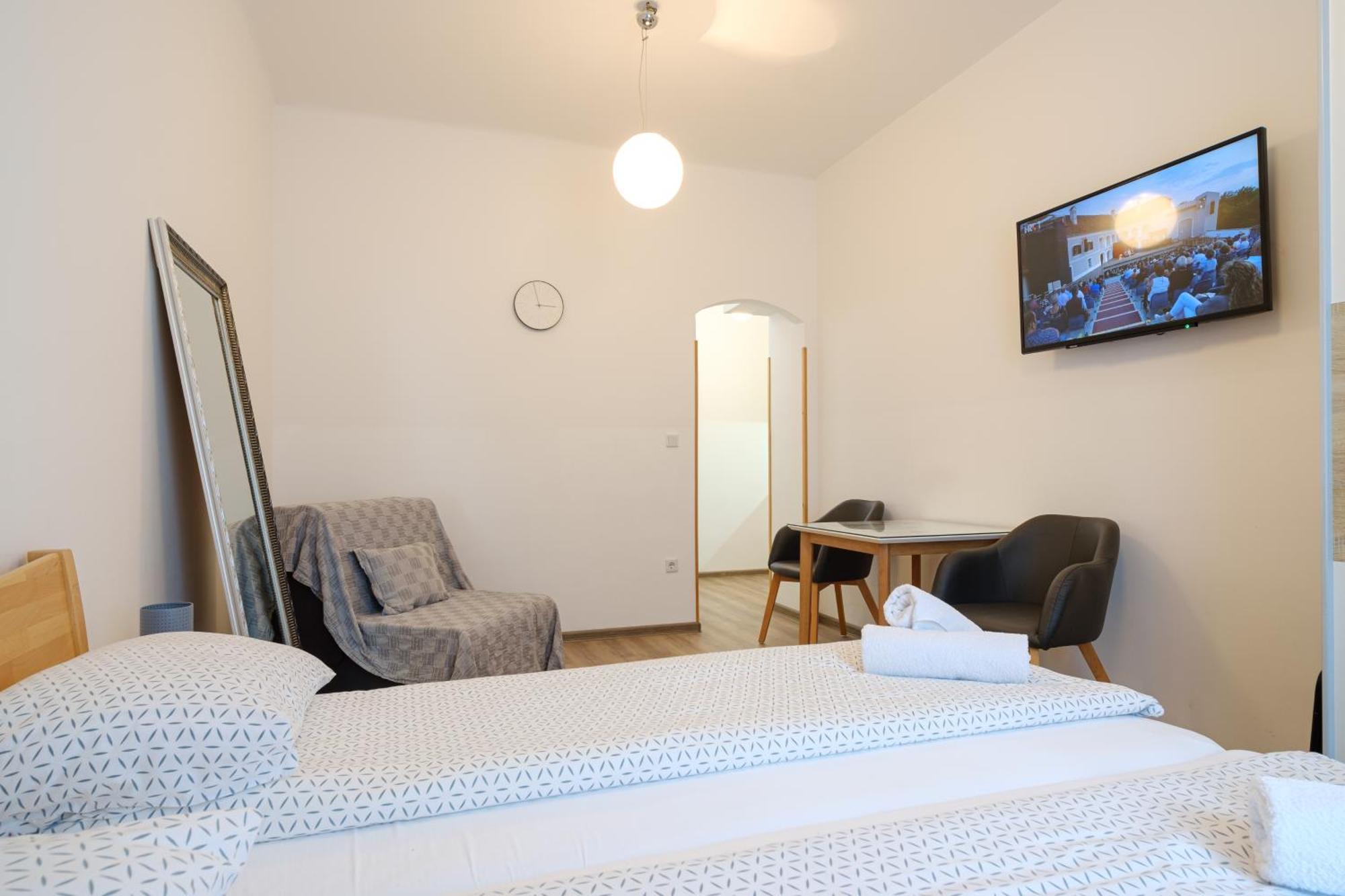"Cobanija" City Center Apartments Sarajevo Bagian luar foto